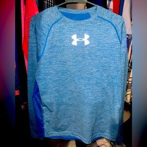 Long sleeve under armor shirt